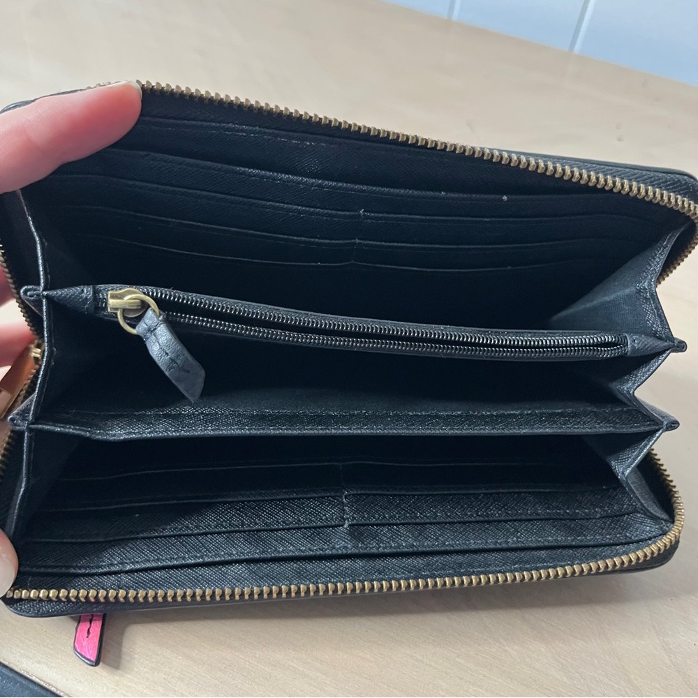 Fossil Black and Pink Patterned Wallet Zip Closure Leather - Picture 10 of 11